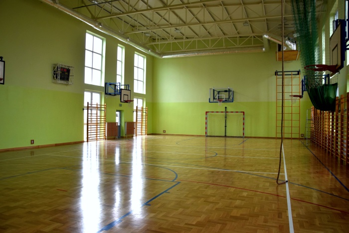 Sala gimnastyczna w SP Szydłów